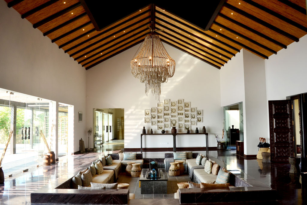 luxurious villas of Meghauli Serai