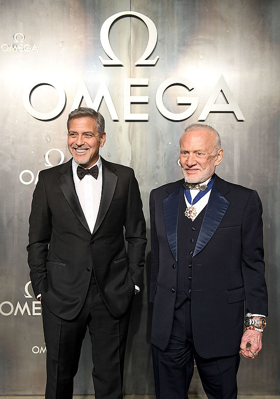 Lost-in-Space-event_George-Clooney-and-Buzz-Aldrin peaklife