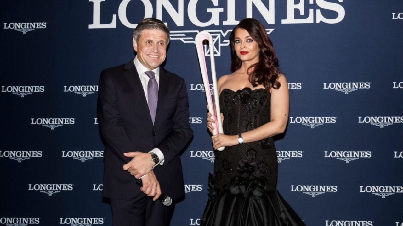 Longines Aishwarya Rai Bachchan welcomed the 2018 Queen s Baton