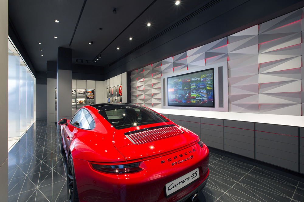 Porsche Studio 2 @PeakLife