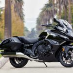 The perfect company for long rides: The BMW K 1600 B