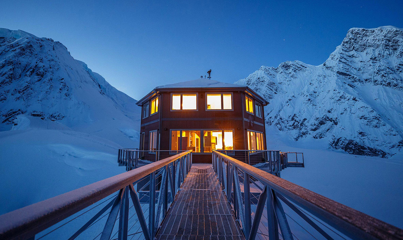 Luxury evening in Alaskan Glacier Hotel @PeakLife