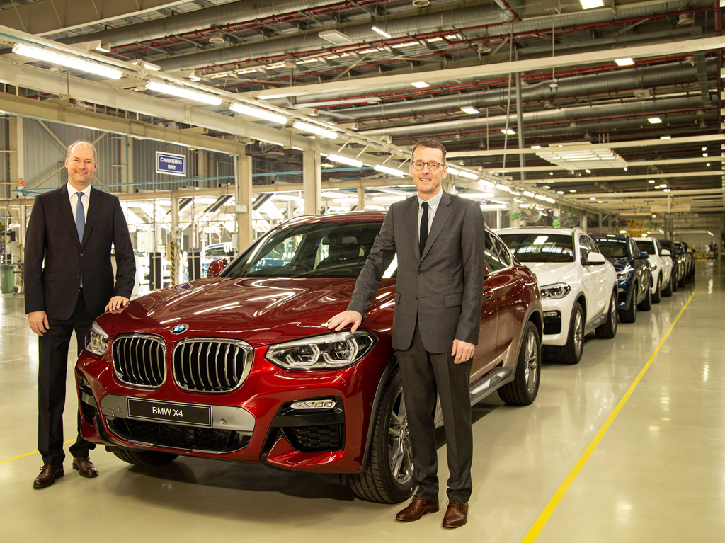 P90335082_highRes_the-all-new-bmw-x4-l