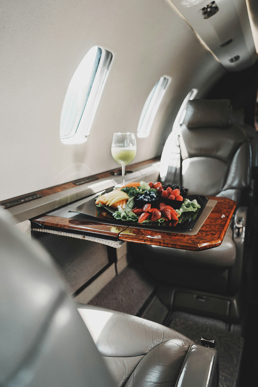 Gourmet Delights Aboard World’s Top Airlines-Cover Image