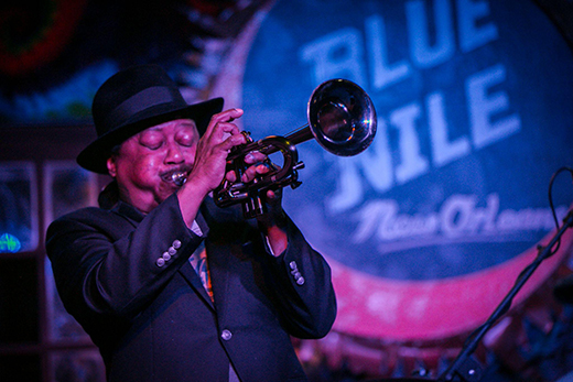 New Orleans' Nightlife A Vibrant Fusion of Jazz, Cocktails, and Culture-Image 1