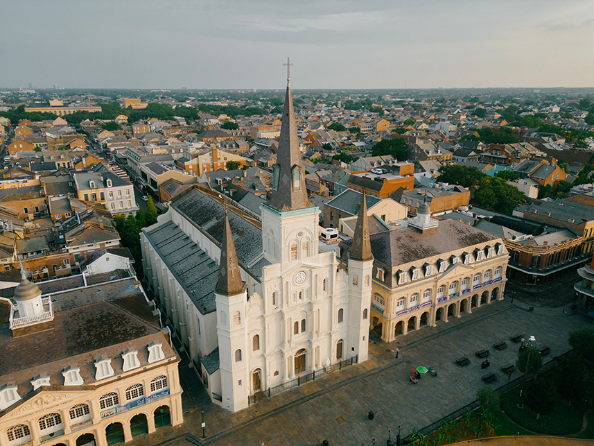 A Stroll Through New Orleans’ Historical Tapestry-Cover Image