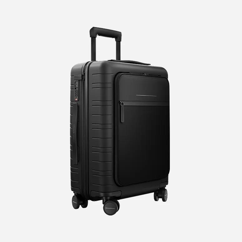 Top 8 Smart Luxury Suitcases for Convenience and Style-Image 3