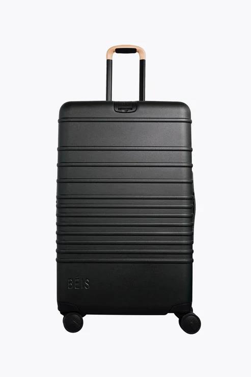 Top 8 Smart Luxury Suitcases for Convenience and Style-Image 6