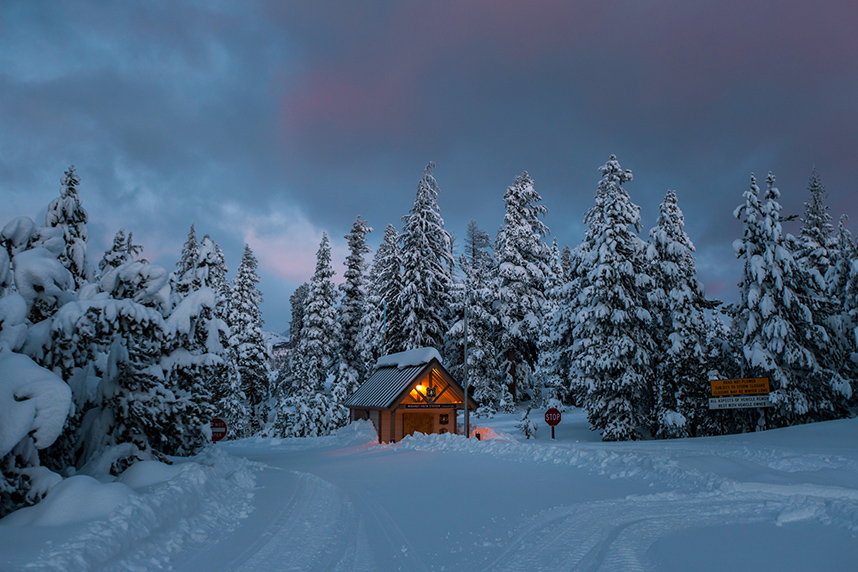 Chasing Thrills 10 Winter Adventures in Mammoth Lakes-Cover Image