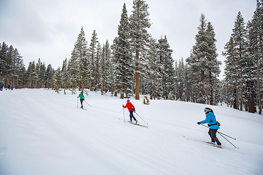 Chasing Thrills 10 Winter Adventures in Mammoth Lakes-Image 1